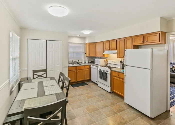 Holiday home Charming 3 Bed 1 Story Near Naval Base Waukegan